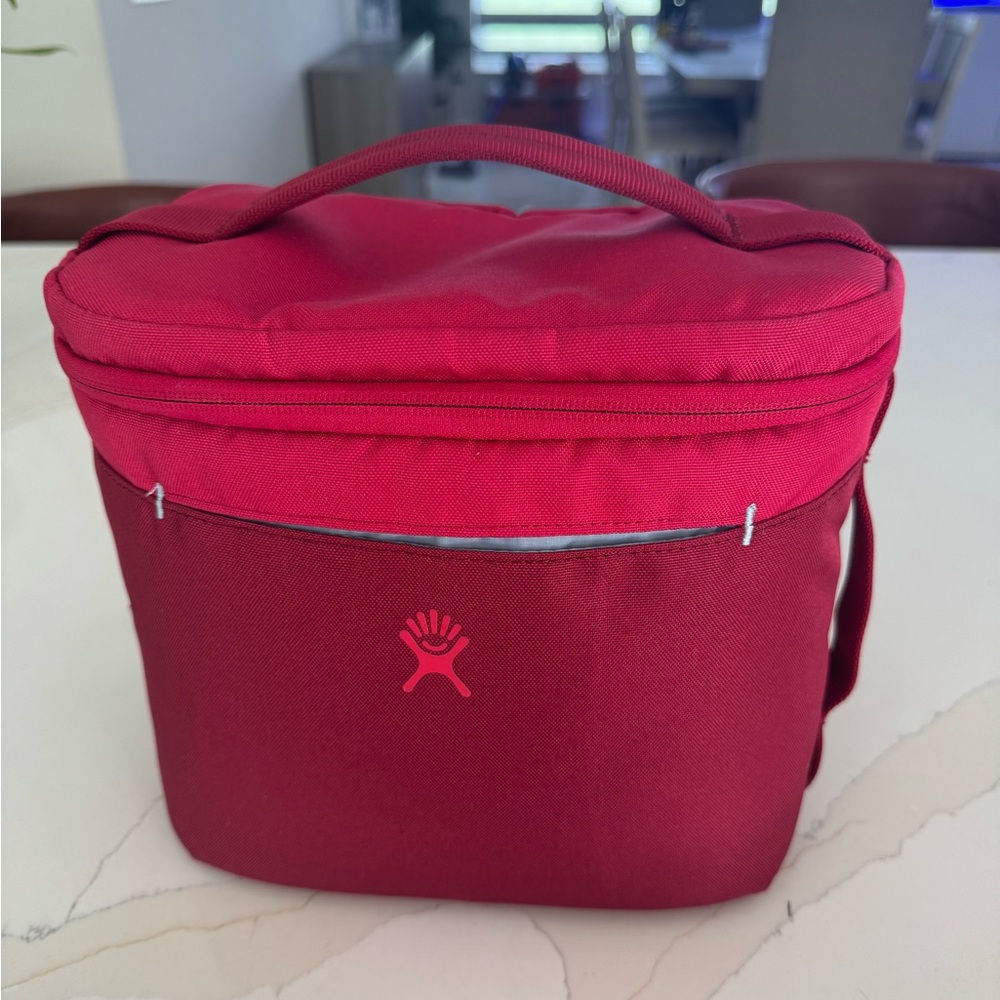 Hydro flask  lunch box red pinkish
